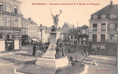 Statue de la Victoire de Wattignies place d'armes